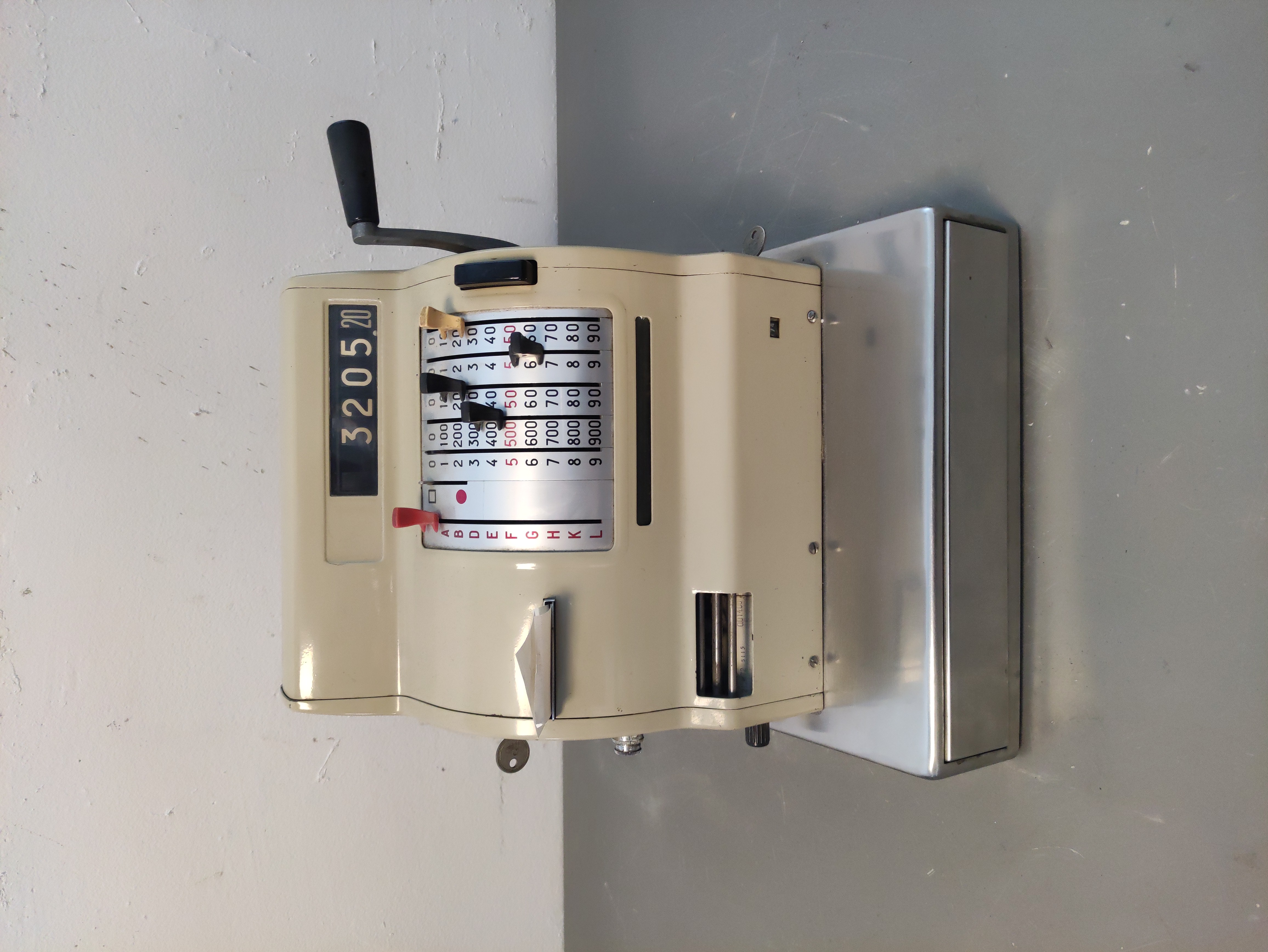 caja registradora calculadora metal func 35.5x31.5x35 1u